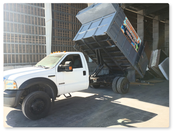 junk removal las vegas truck 1
